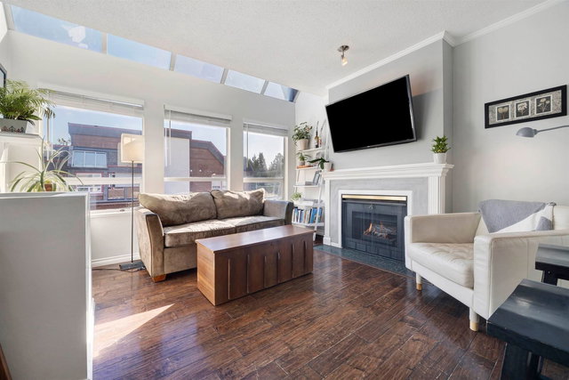 309 - 3721 Delbrook Avenue