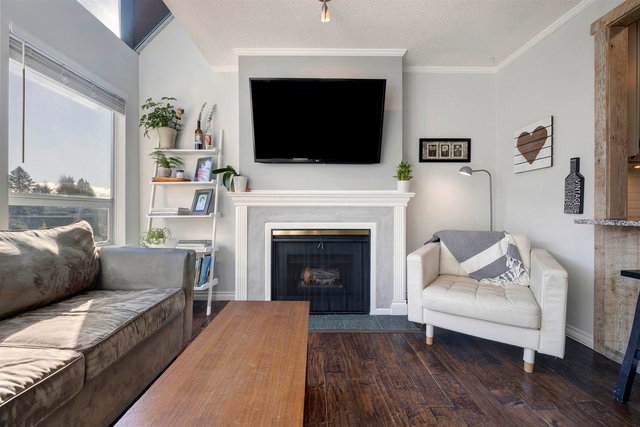 309 - 3721 Delbrook Avenue