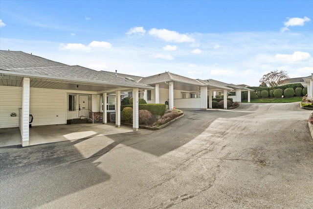 2 - 3055 Trafalgar Street