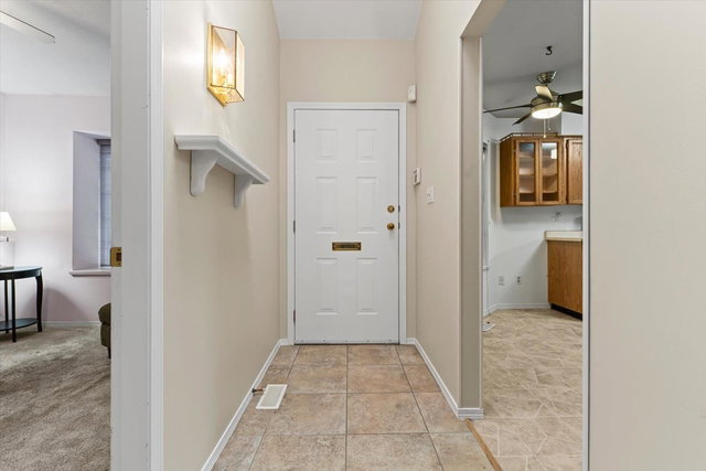 2 - 3055 Trafalgar Street