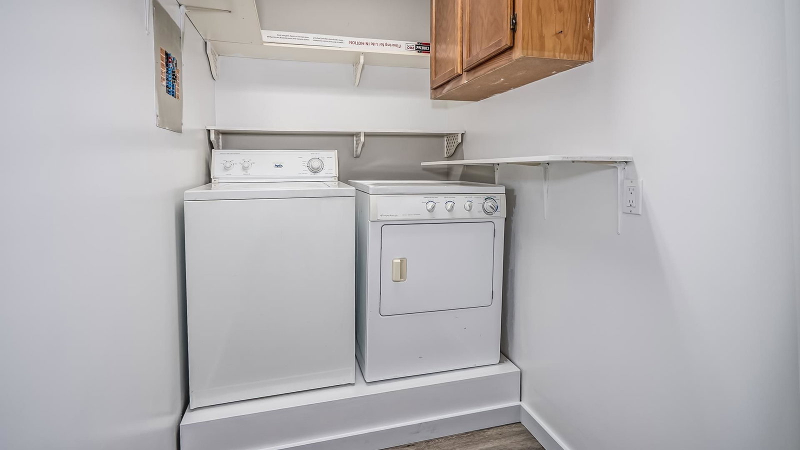 Listing Image 20