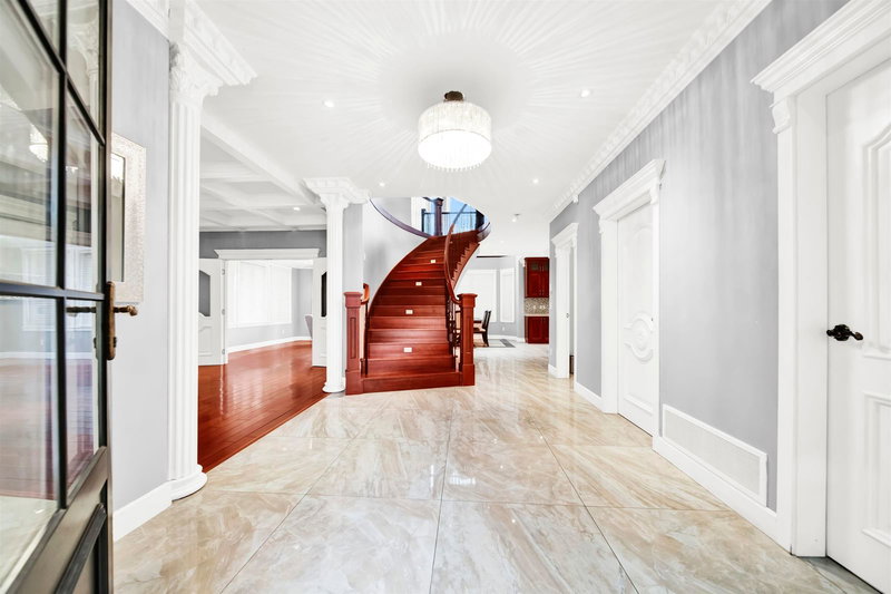 35632 Eagle View Place, Abbotsford, V3G 0C8 | Image 2