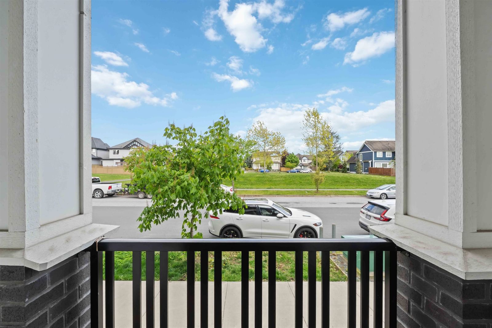 Listing Image 17