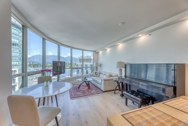 1001 - 588 Broughton Street