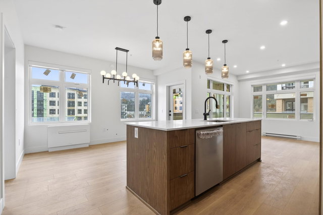 305 - 46185 Thomas Road