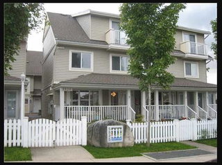 3 - 5525 Halley Avenue