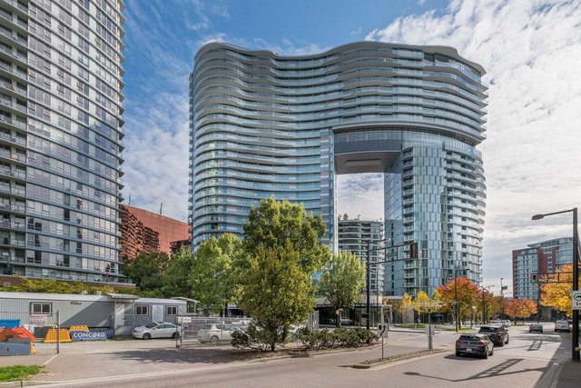 212 - 89 Nelson Street