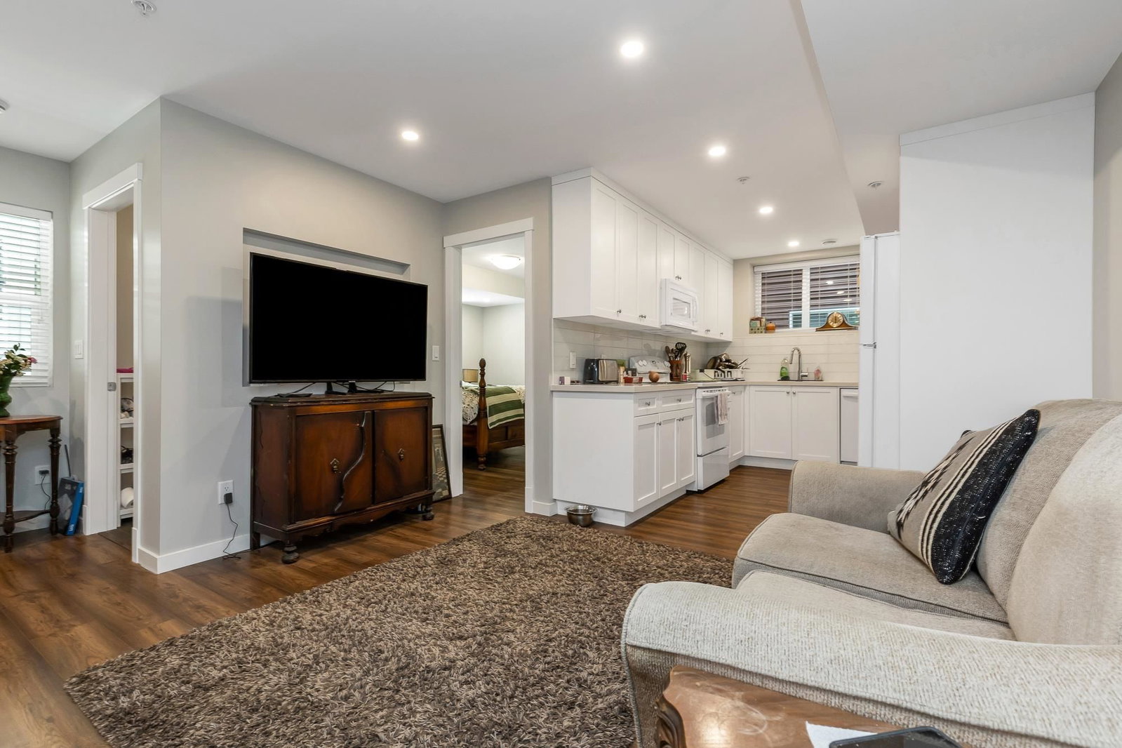 Listing Image 26