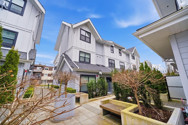 401 - 6933 Arcola Street