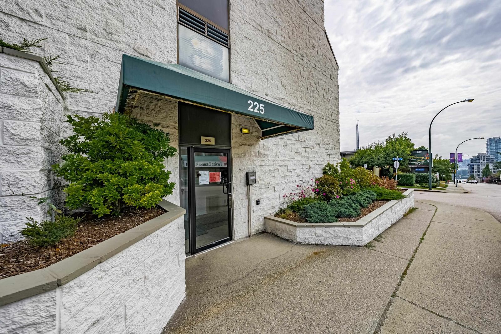 Listing Image 31
