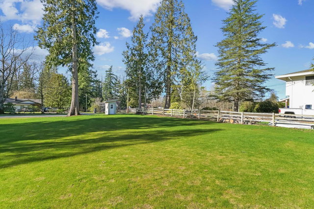 LT.1 - 428 202 Street