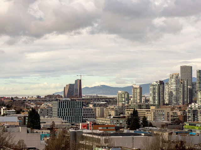 709 - 175 Broadway E