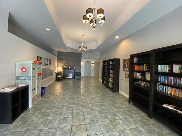 904 - 55 10th Street