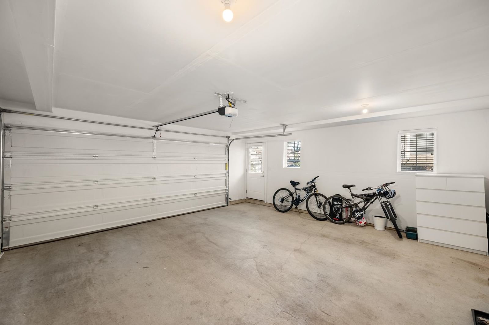 Listing Image 38