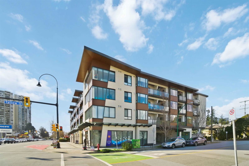204 - 1633 Tatlow Avenue, North Vancouver, V7P 2Z8 | Image 2