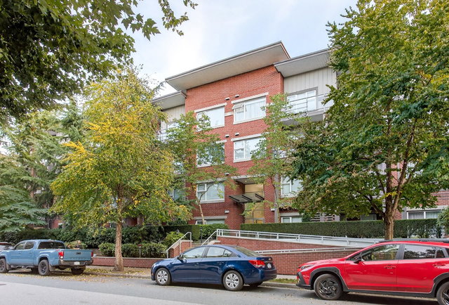 209 - 2488 Kelly Avenue