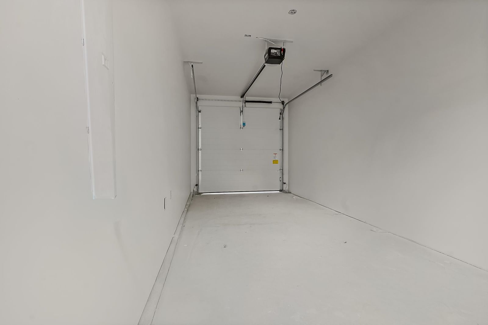 Listing Image 27