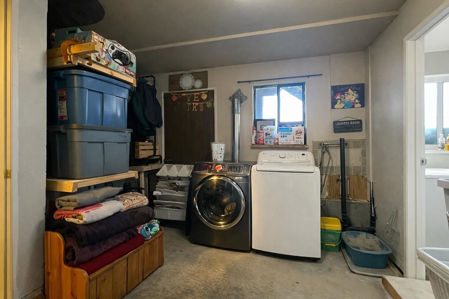 Listing Image 16