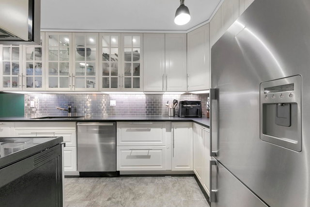 326 - 9101 Horne Street