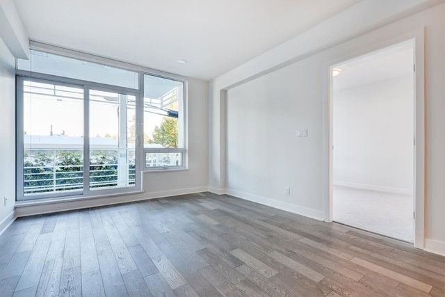 207 - 677 41st Avenue W