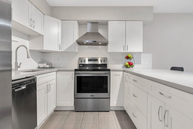 110 - 1215 Pacific Street