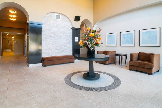 407 - 280 Ross Drive