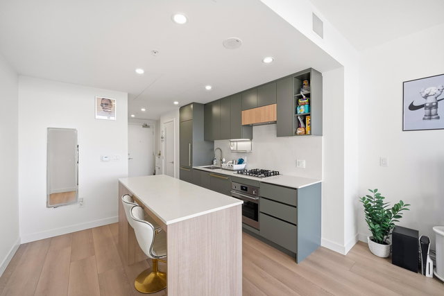 607 - 13573 98a Avenue