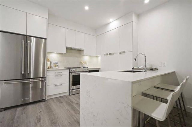 5th floor - 700 Clarke Road