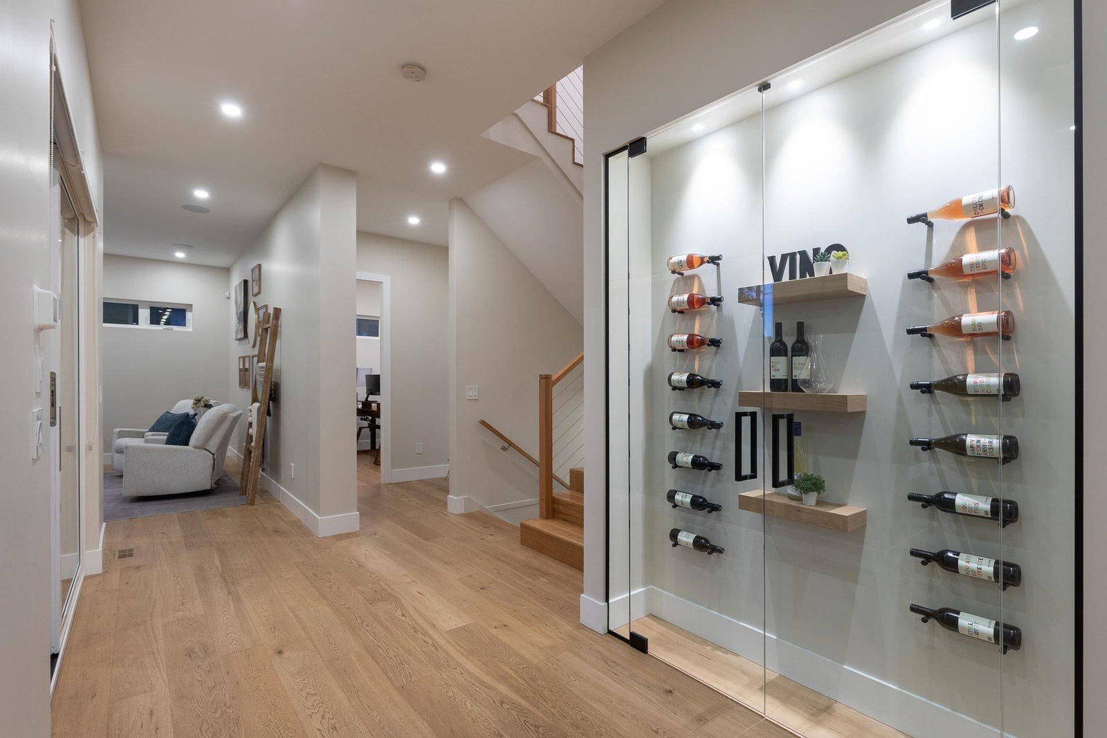 Listing Image 10