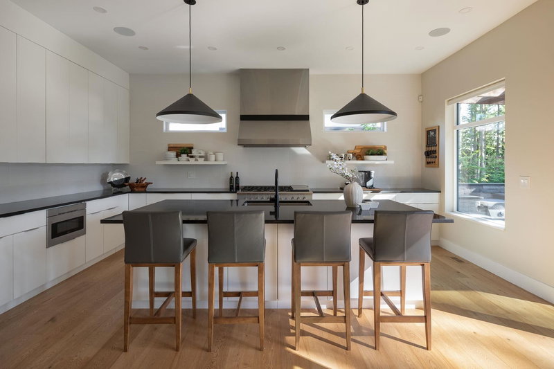 1510 Crystal Creek Drive, Anmore, V3H 0A3 | Image 3