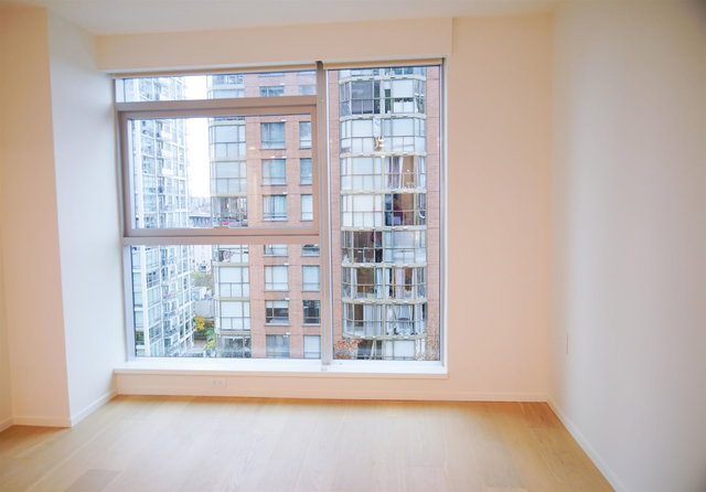 802 - 889 Pacific Street