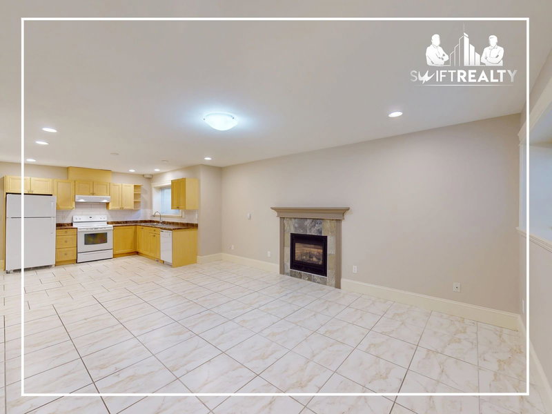 BSMT - 843 Canyon Boulevard, North Vancouver, V3J 0A4 | Image 3