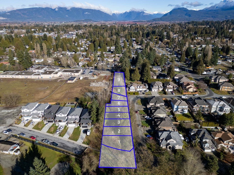 20886 River Road, Maple Ridge, V2X 1Z7 | Image 2