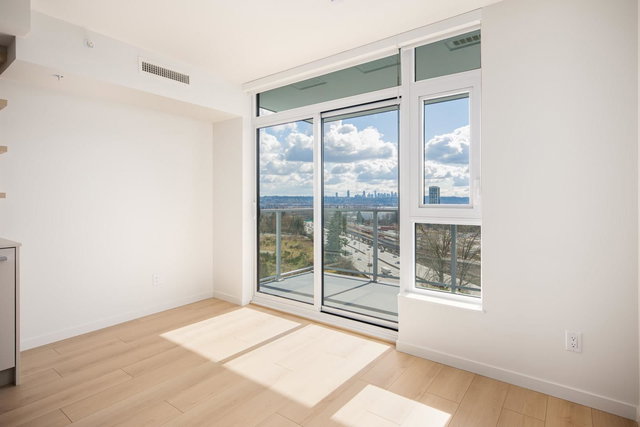 1201 - 311 Alderson Avenue