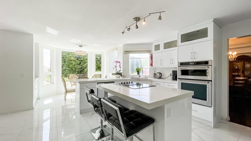 1476 Lansdowne Drive, Coquitlam, V3E 2S8 | Image 3