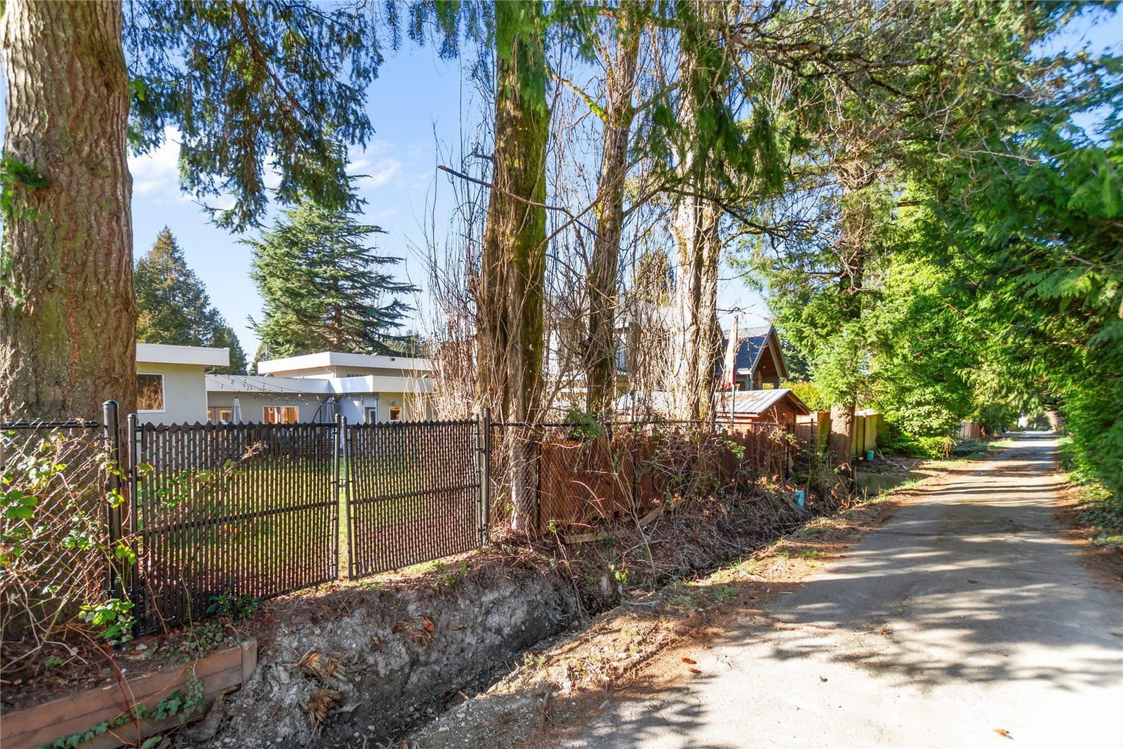 Listing Image 25