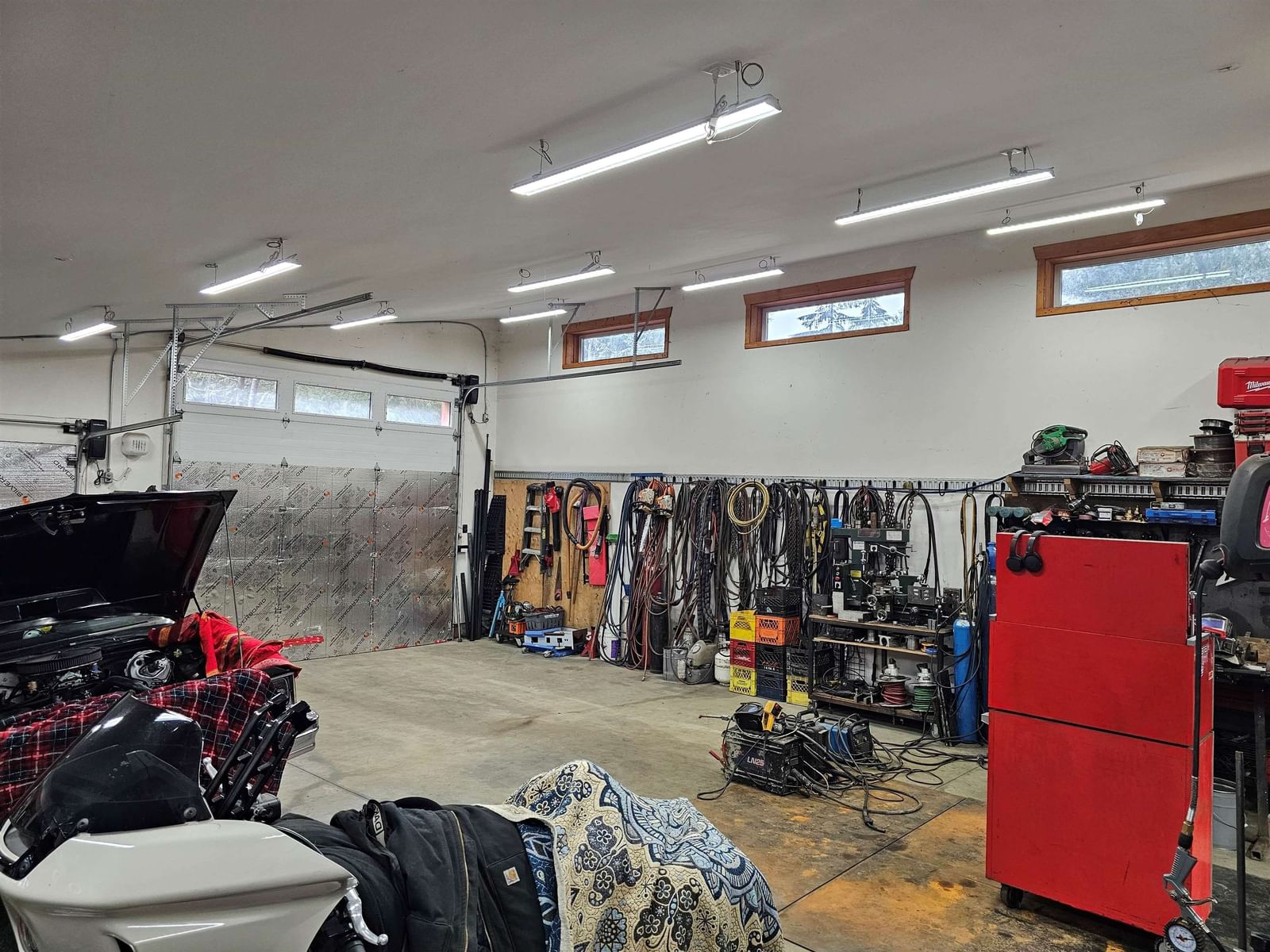 Listing Image 9