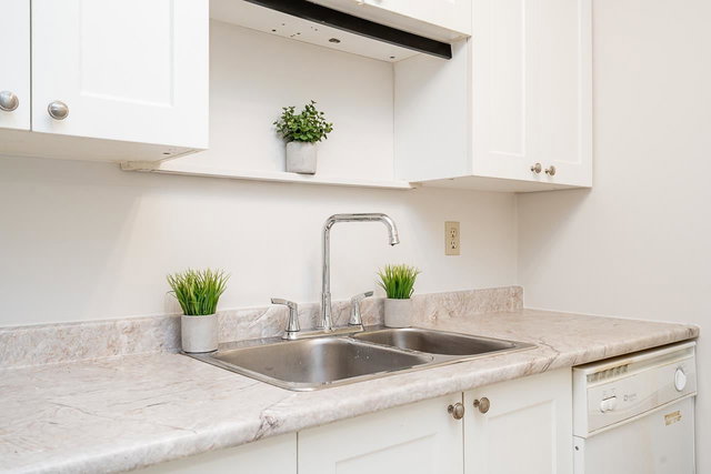 106 33956 Essendene Avenue