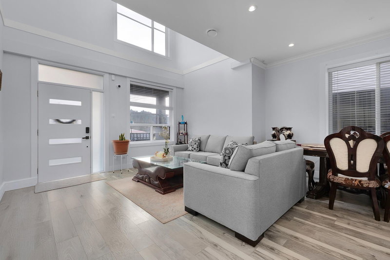 8524 Forest Gate Drive, Chilliwack, V4Z 0C7 | Image 3