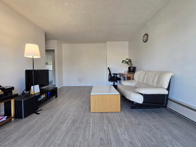 129 - 1909 Salton Road