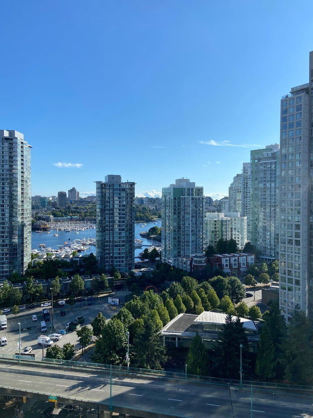 2201 - 939 Expo Boulevard