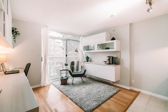 302 - 9288 University Crescent