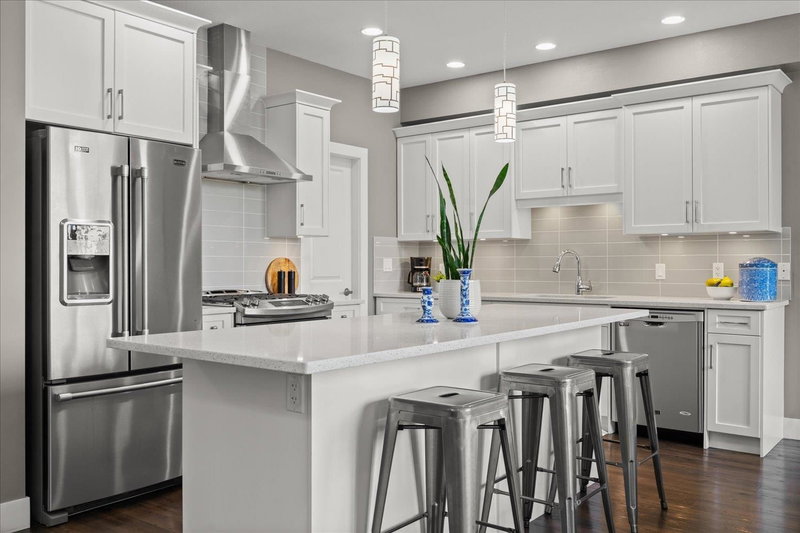 7569 Dickinson Place, Chilliwack, V4Z 1J6 | Image 2