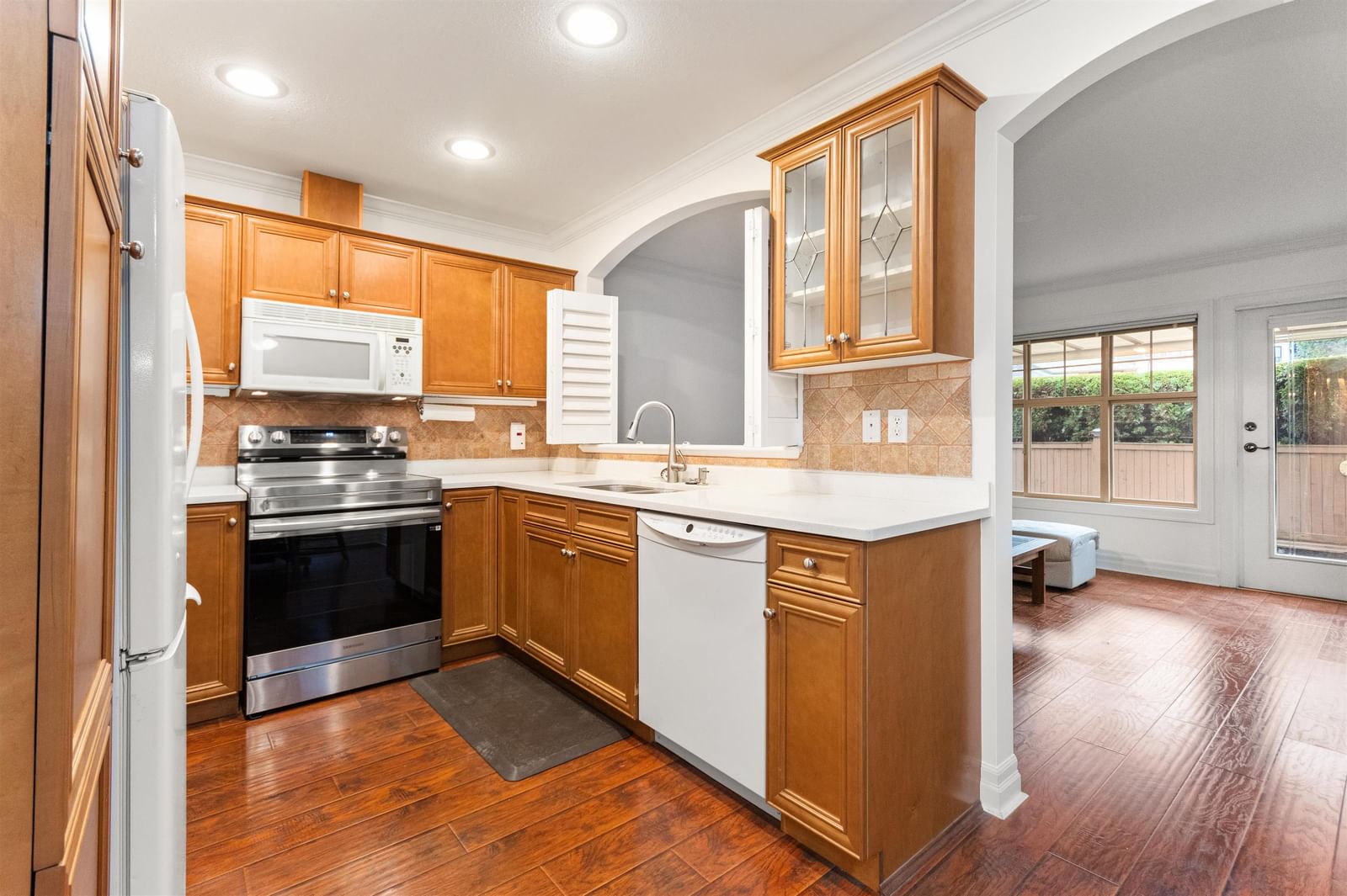 Listing Image 9