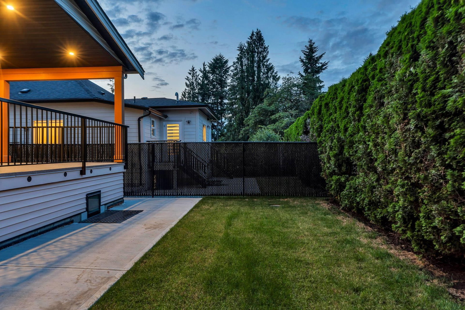 Listing Image 10