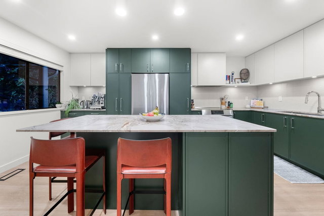 34 - 1910 Cedar Village Crescent