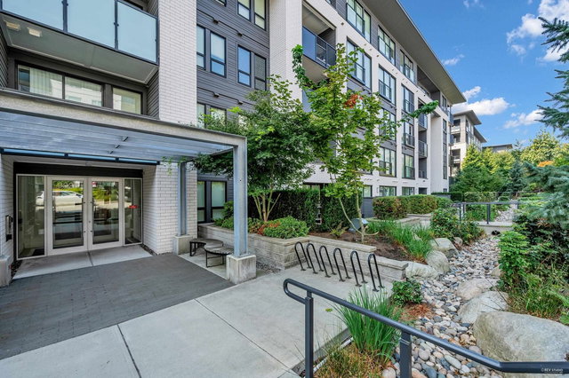 402 - 9228 Slopes Mews