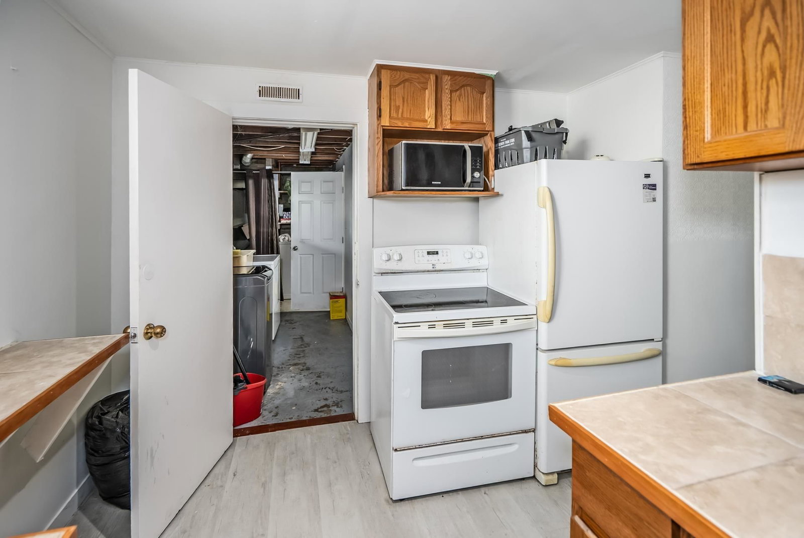 Listing Image 21