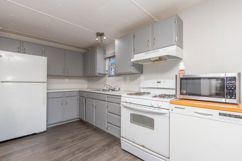 57 - 21163 Lougheed Highway Highway, Maple Ridge, V2X 2R4 | Image 3