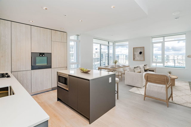 1213 - 6808 Minoru Boulevard